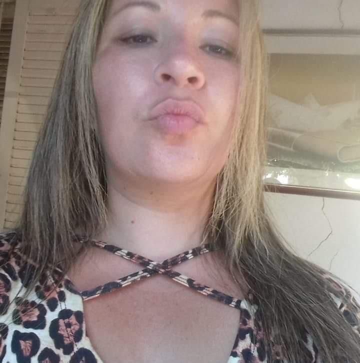 ASSISTA: Pai diz que filha foi estrangulada e depois enterrada no quintal da casa do namorado em Taubaté