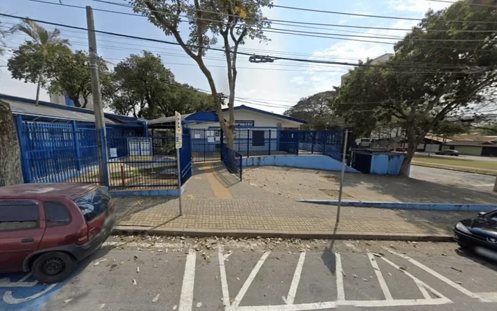 Funcionário de escola municipal de São José dos Campos