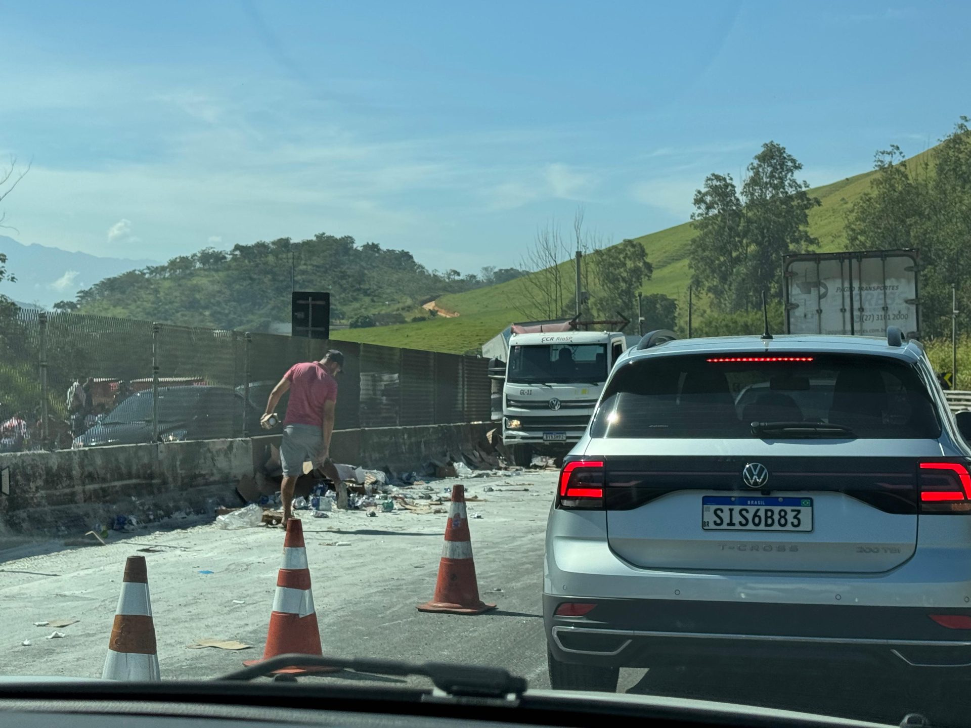 Via Dutra é liberada no sentido RJ. Acidente interditou a via em Lavrinhas