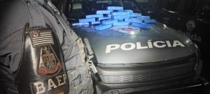 Homens são presos com 22 tijolos de maconha em São José dos Campos