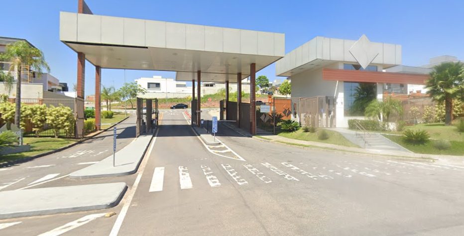 Polícia faz operação contra “jogo do tigrinho” em casa de luxo em São José dos Campos e mira influencer