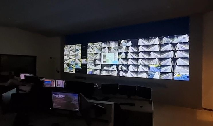 Com finalização das obras, Contornos da Tamoios terão 450 câmeras de monitoramento. Veja como funciona o CCO