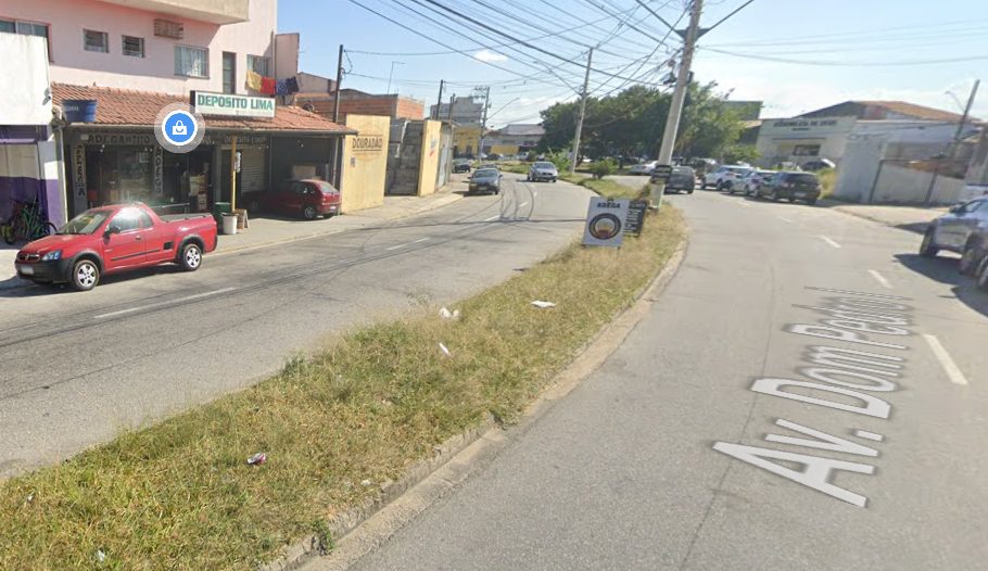 Homem é morto a tiros dentro de adega em Jacareí