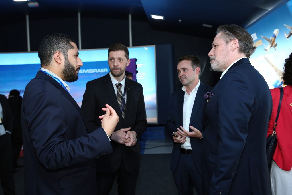 Príncipe Saudita visita Embraer