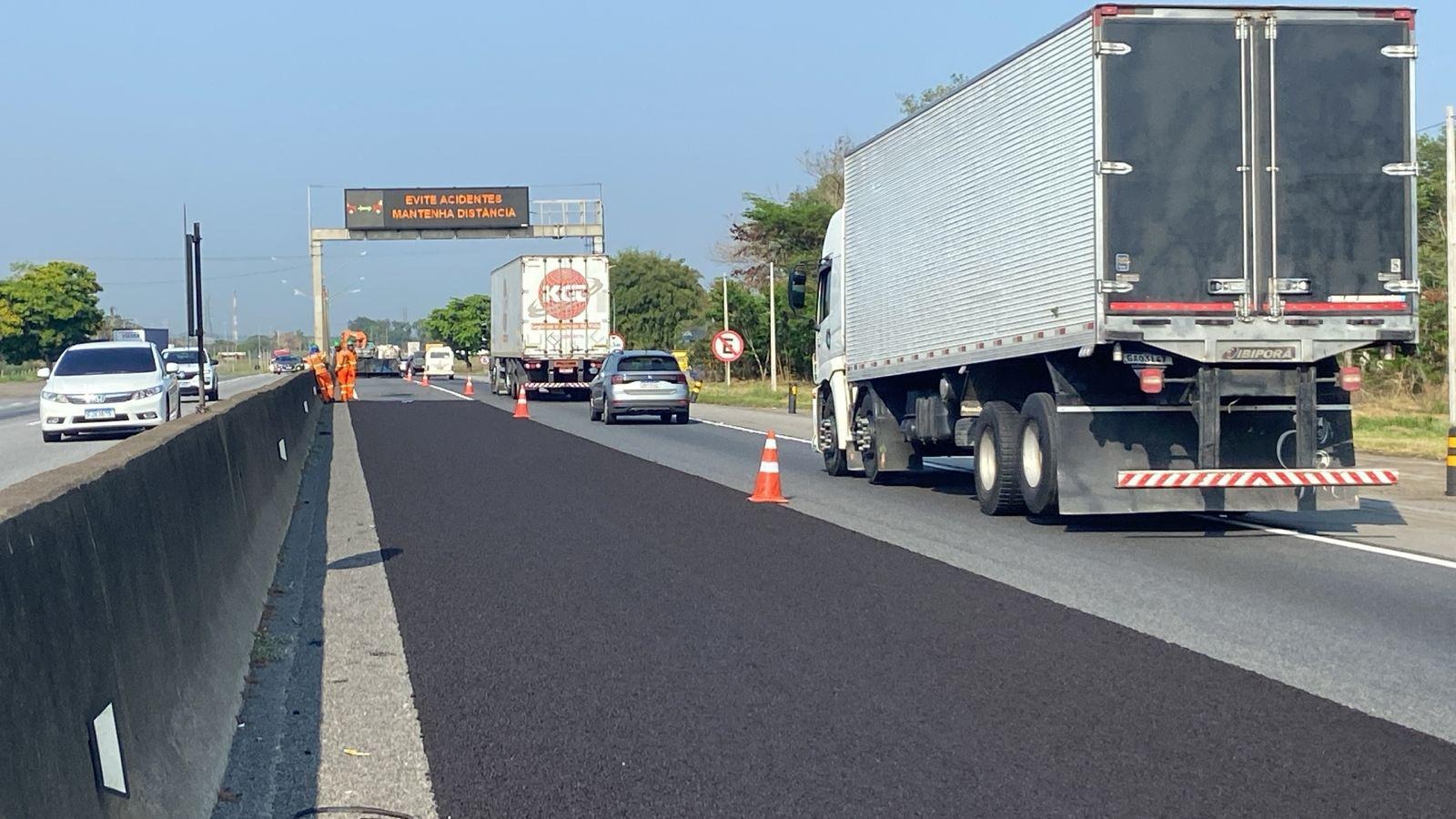 Motoristas que utilizam a Via Dutra no Vale do Paraíba