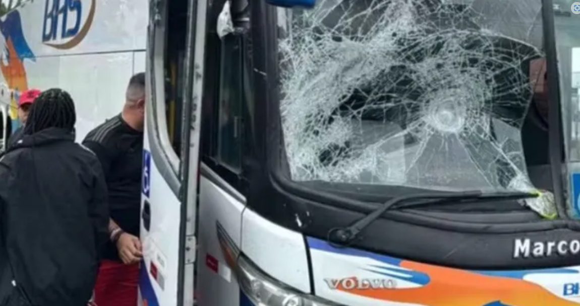 Ônibus da torcida do Flamengo
