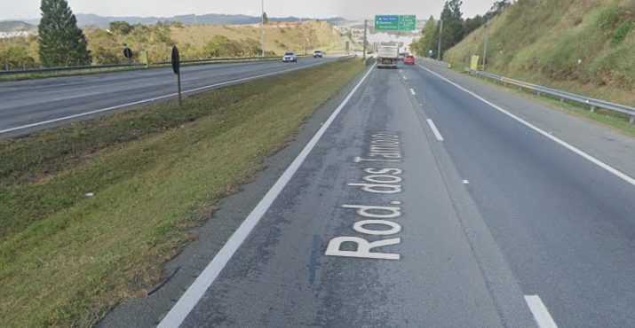 pedestre na Rodovia dos Tamoios