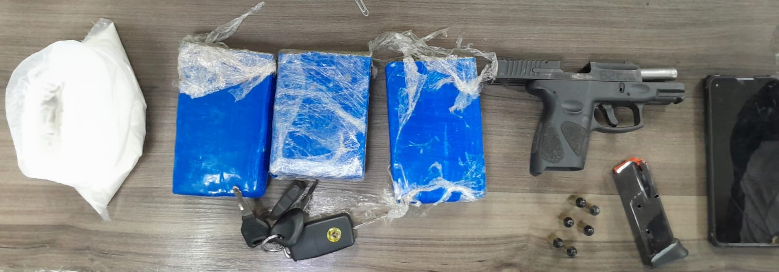 Homem é preso em flagrante por esconder drogas e arma em estepe de carro; a investigação foi da Polícia Civil de Redenção da Serra