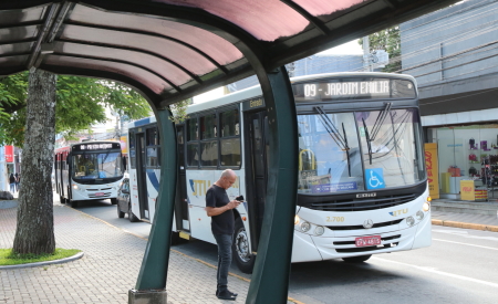Acaba a greve de ônibus em Jacareí