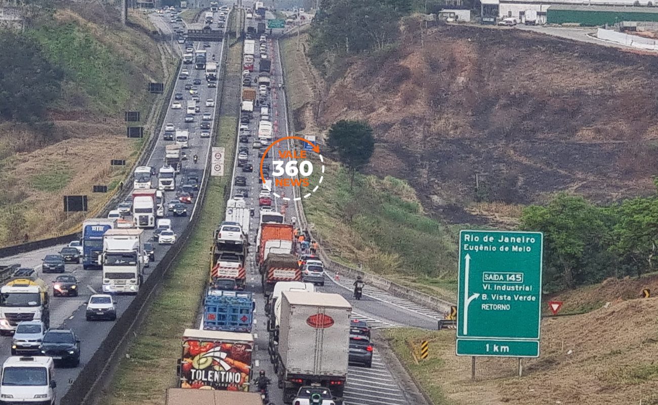 dois sentidos da Via Dutra