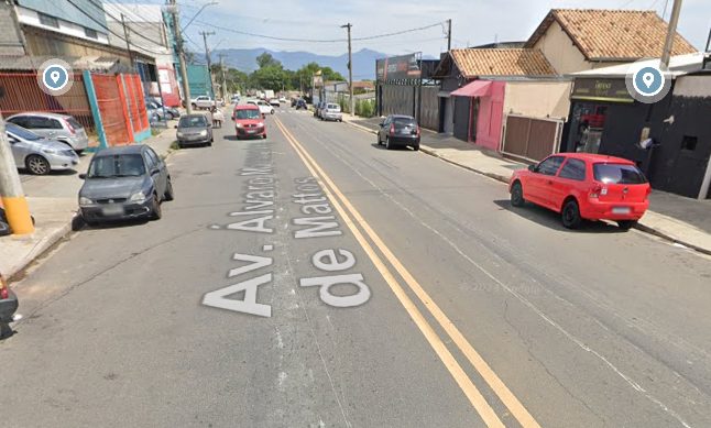 motorista do carro estava na contramão