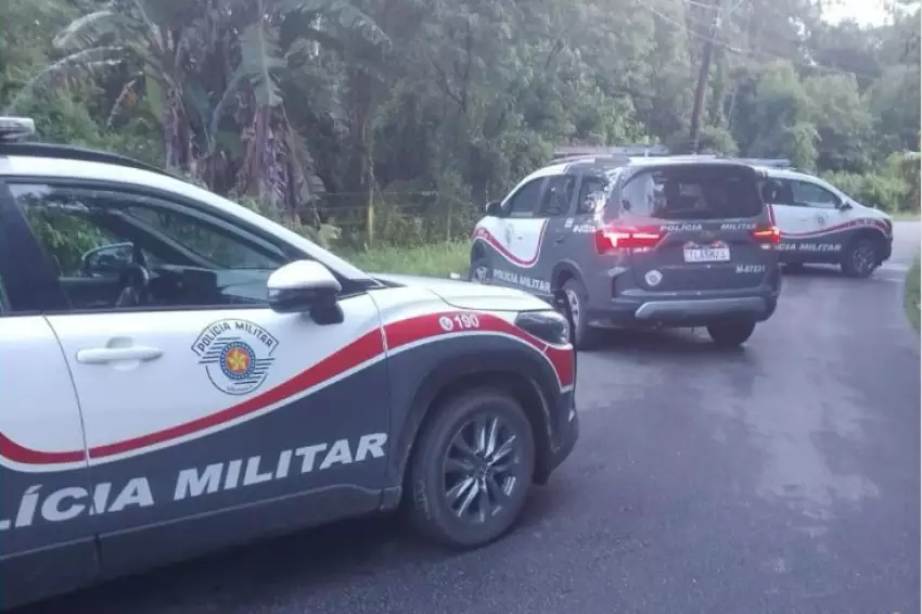 Homem não obedece a ordem de parada, entra em confronto com a PM em Ubatuba, é baleado e morre