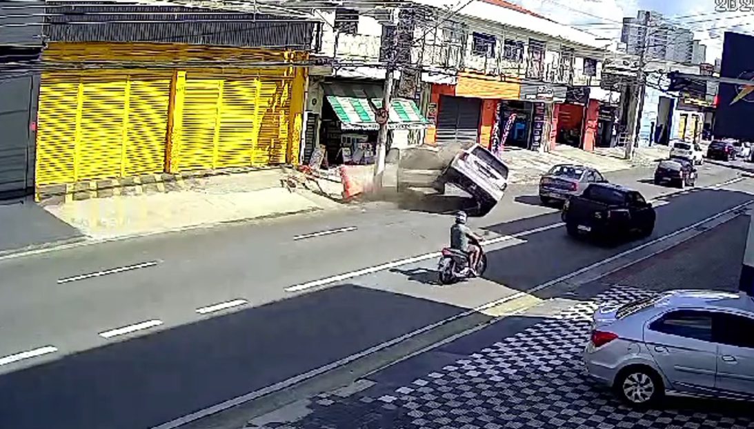 avenida movimentada de Jacareí