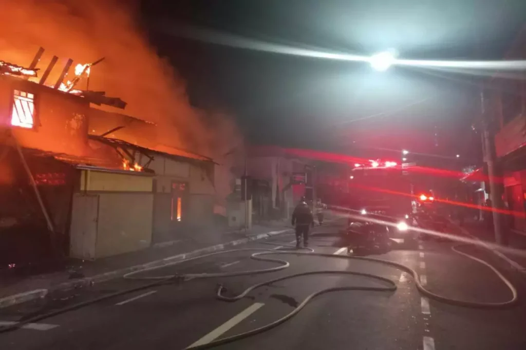 Incêndio em abrigo de SJC