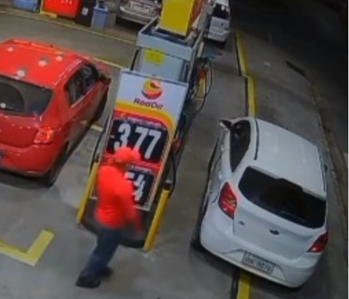 abastecer carro e fugir sem pagar