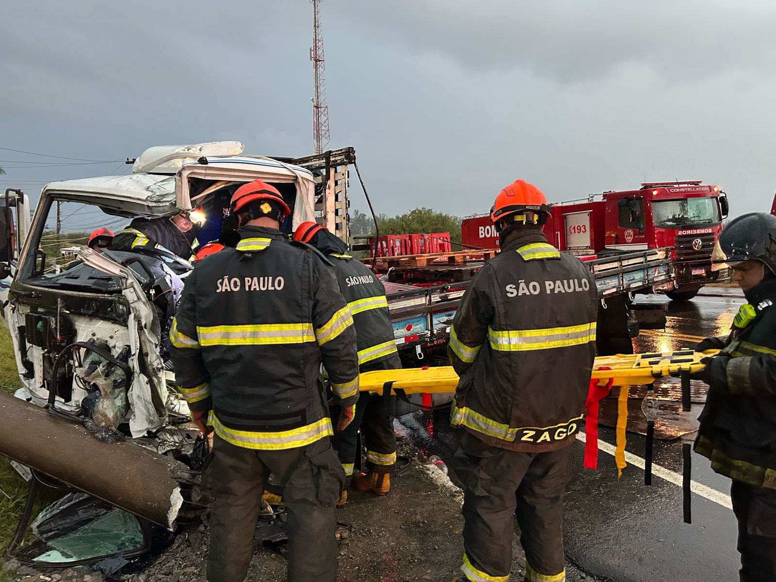 acesso da Via Dutra para Pinda