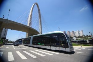 locação de 400 ônibus elétricos em São José dos Campos