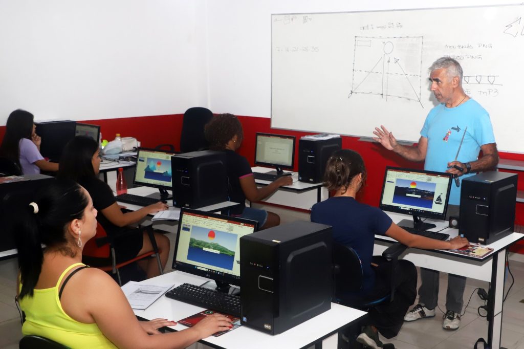 Sindicato dos Metalúrgicos de Pindamonhangaba abre 170 vagas para cursos gratuitos de informática 1 Sindicato dos Metalúrgicos de Pindamonhangaba
