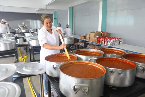 Macarronada gigante
