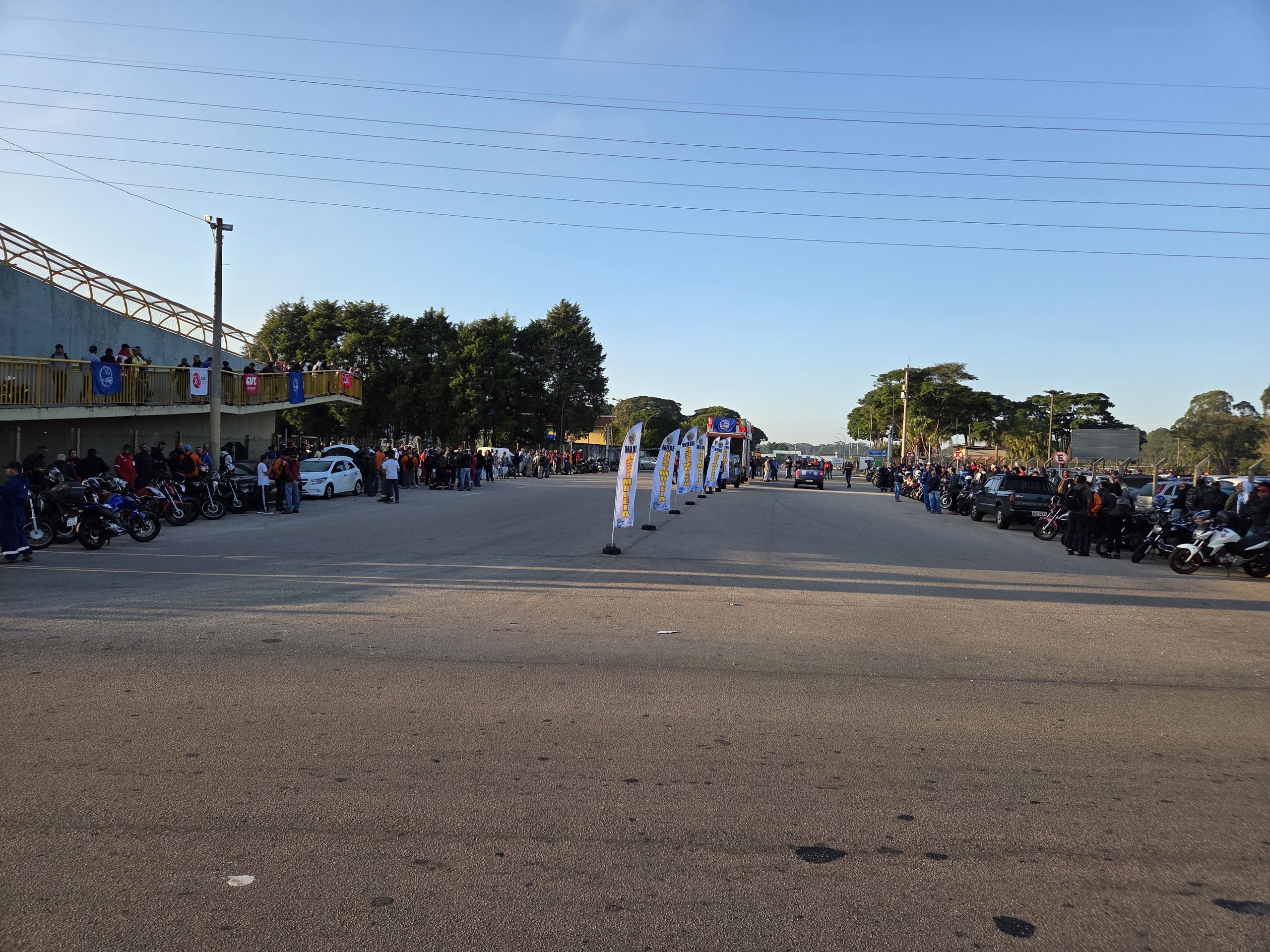 Greve na Revap: Mais de 3 mil trabalhadores da Construção Civil, em São José dos Campos, paralisam as atividades