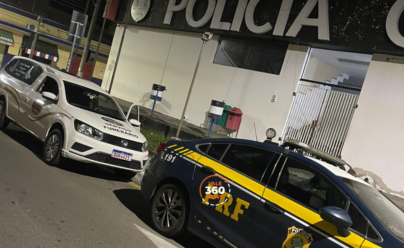 Mulher morre atropelada na Dutra em Caçapava e pista fica totalmente interditada