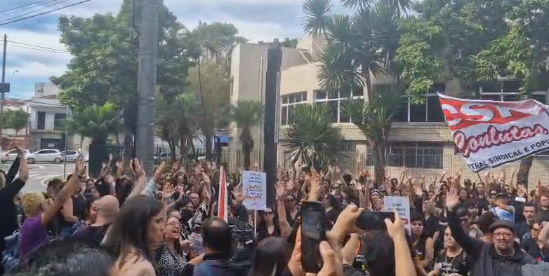 Servidores de Jacareí são recebidos pelo Prefeito