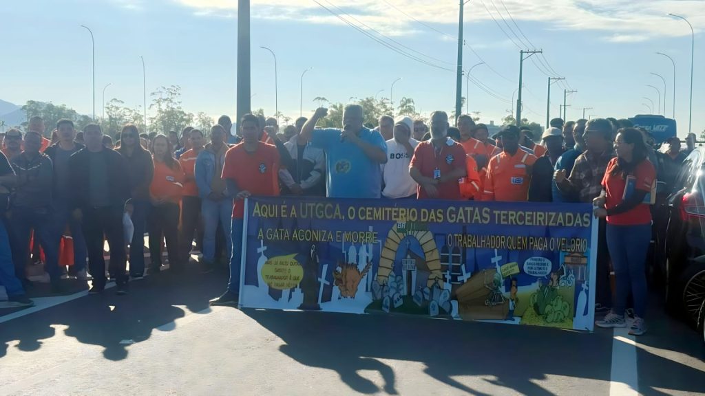 Protesto de trabalhadores da LCD denuncia atrasos salariais e descumprimento de direitos na UTGCA 1 atrasos salariais