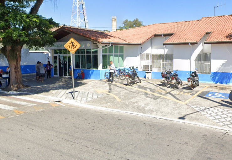 Idosa cai da maca na Fusam em Caçapava
