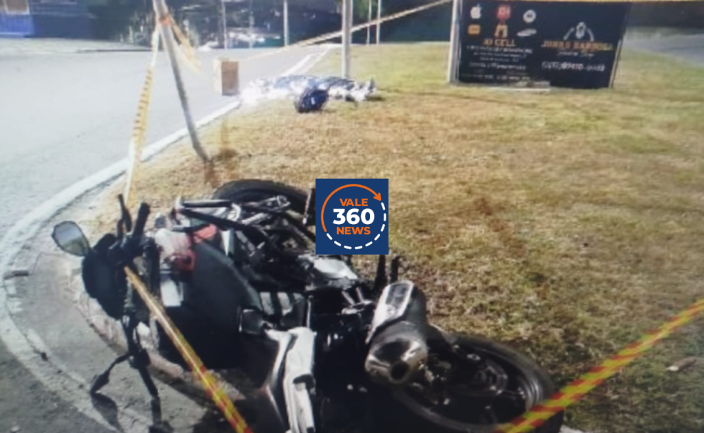 Jovem de 18 anos morre ao colidir moto em poste em Avenida de São José dos Campos