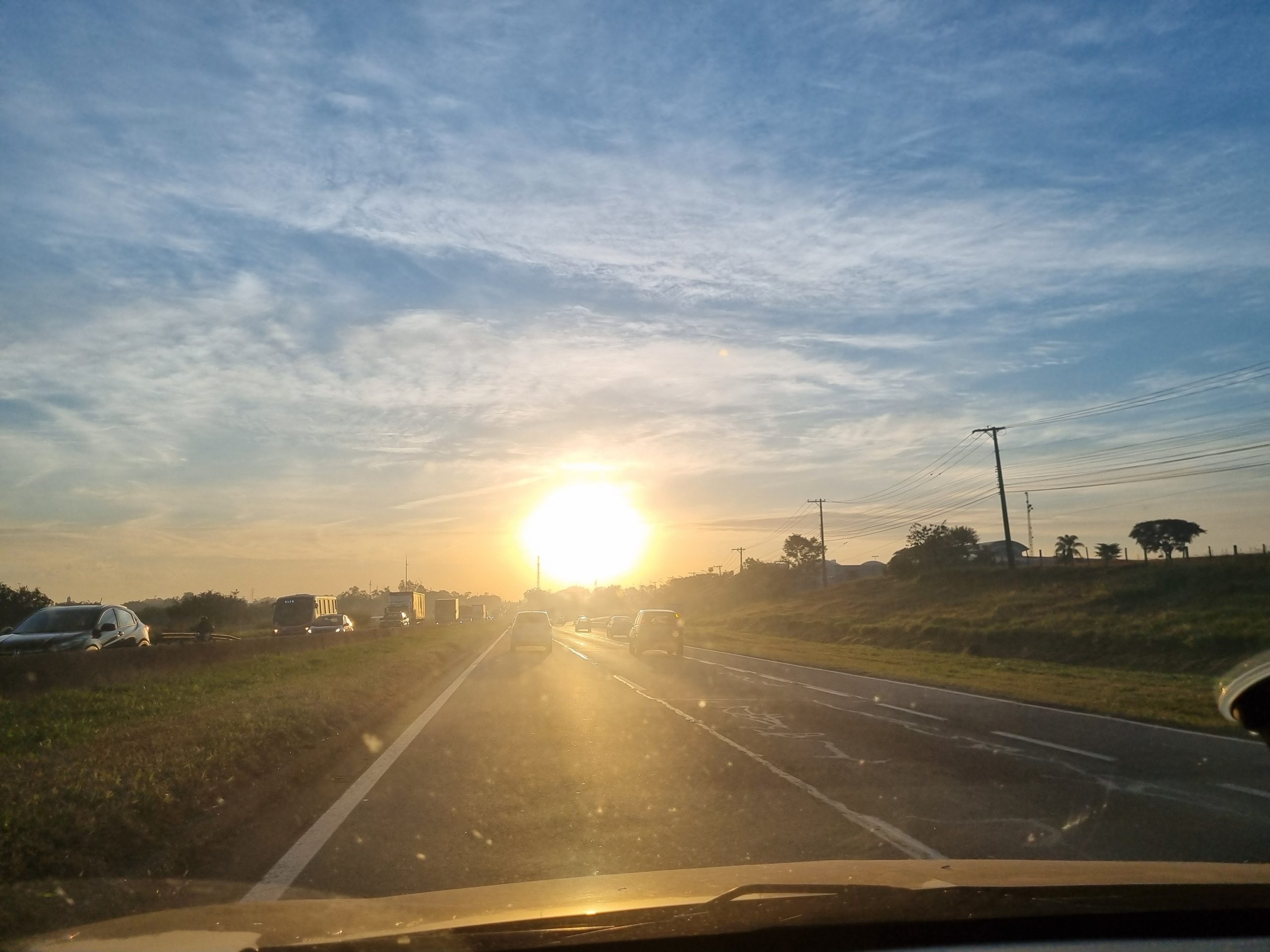 Taubaté tem maior temperatura do ano e cidades do Vale do Paraíba registram dia mais quente do verão e calor vai aumentar