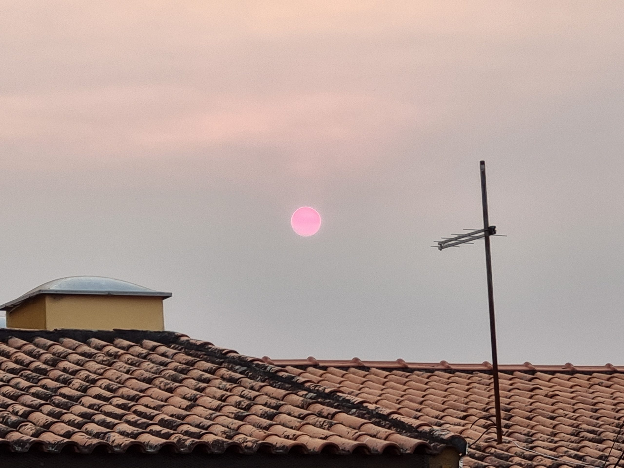 No dia mais quente do inverno, temperatura chega a 37,3°C no Vale do Paraíba