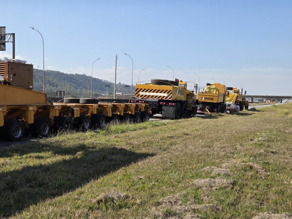 15 perguntas e respostas sobre a mega carreta com transformador de 845 toneladas que passa pela Via Dutra, no Vale do Paraíba 5 20250807 143829 scaled 1