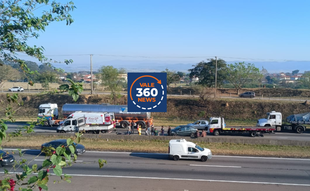 Engavetamento entre três veículos na Via Dutra, em São José dos Campos, deixa motociclista ferido 2 Engavetamento entre três veículos na Via Dutra