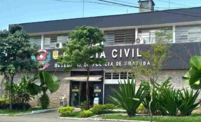 Após desentendimento, mulher de Sargento da PM pega arma dele e realiza disparos em pousada de Ubatuba 1 mulher de Sargento da PM