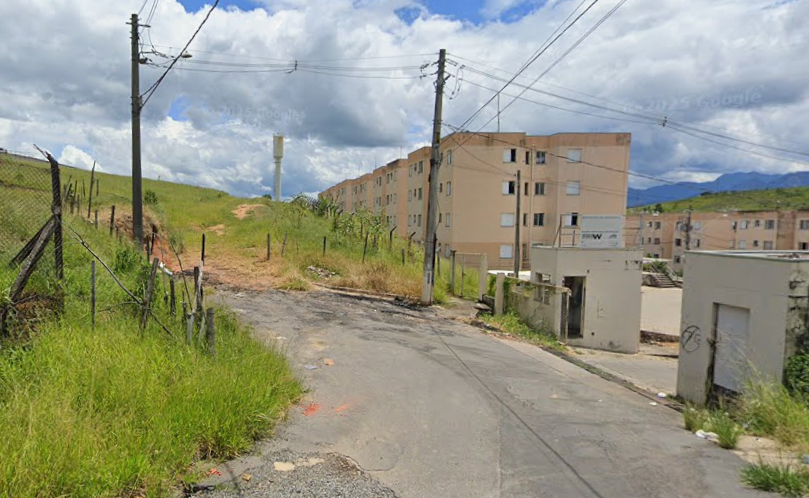 Vizinhas brigam