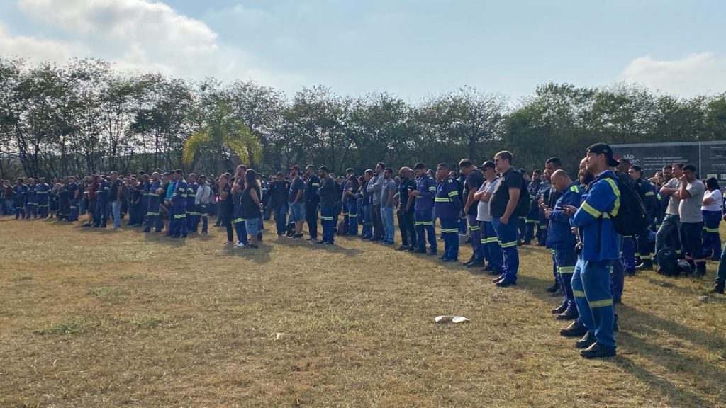 Trabalhadores encerram greve na Gerdau Pinda, após negociação do Sindicato dos Metalúrgicos com a empresa 1 greve na Gerdau Pinda