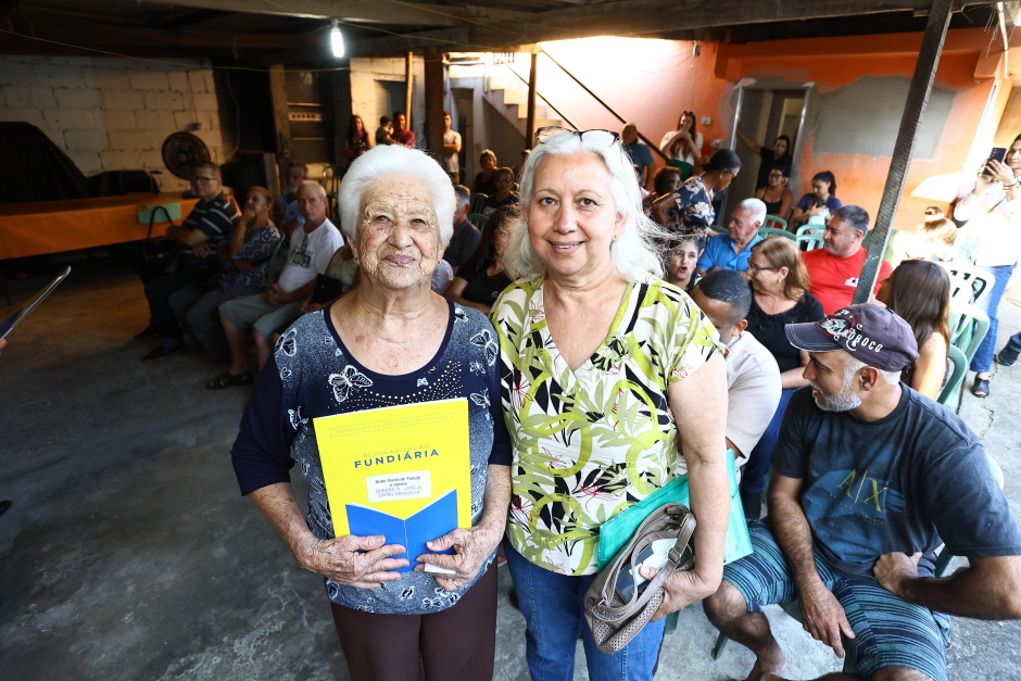 São José dos Campos: Títulos de regularização fundiária são entregues a mais 50 famílias