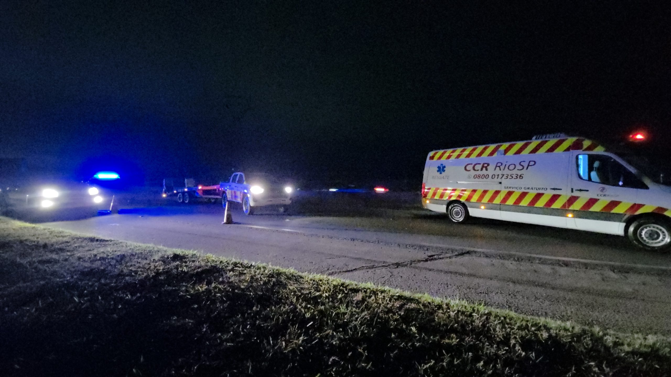 Motociclista, jovem de 21 anos, morre em acidente na Via Dutra em São José dos Campos