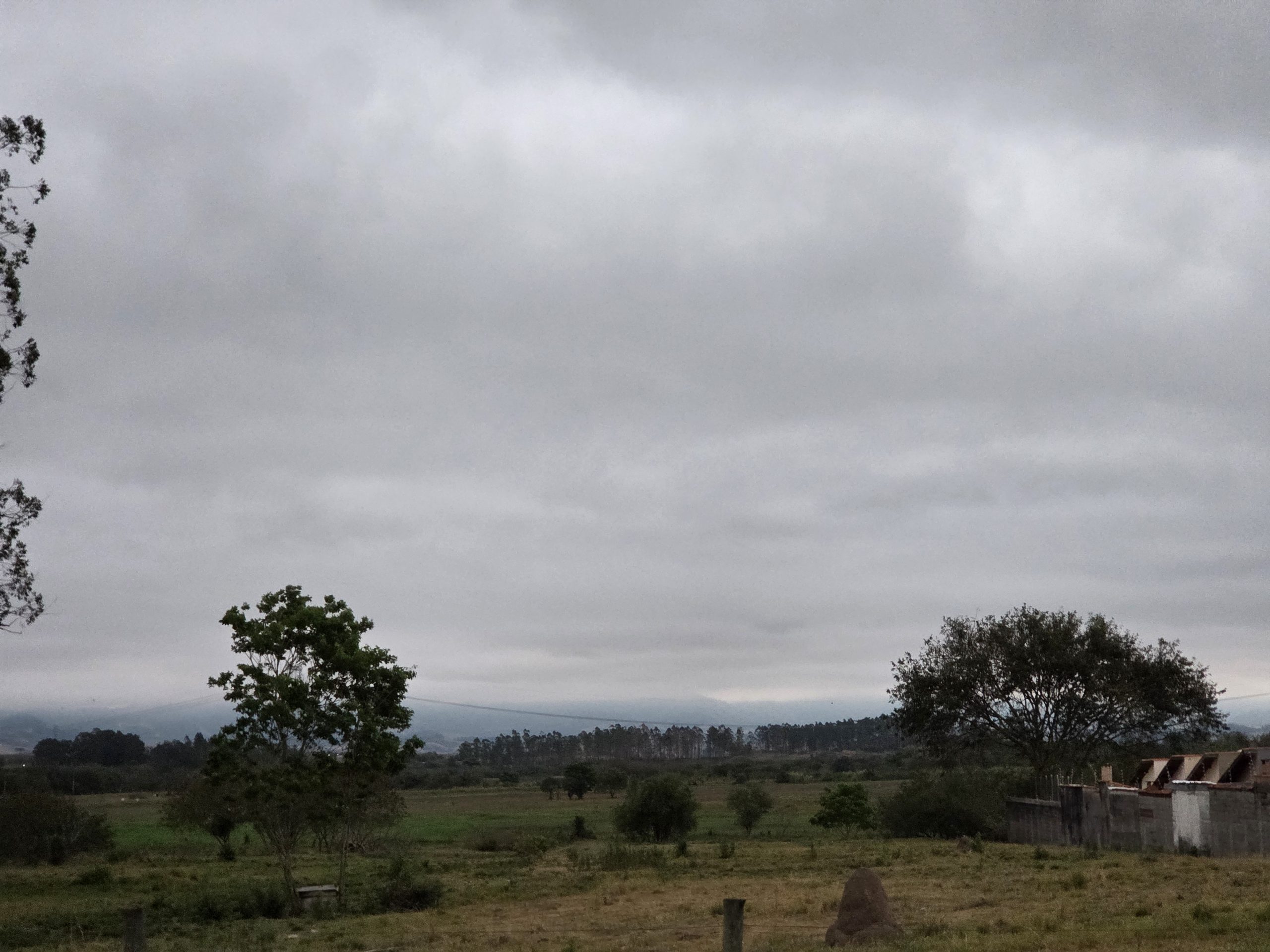 Frente fria muda o tempo no Vale