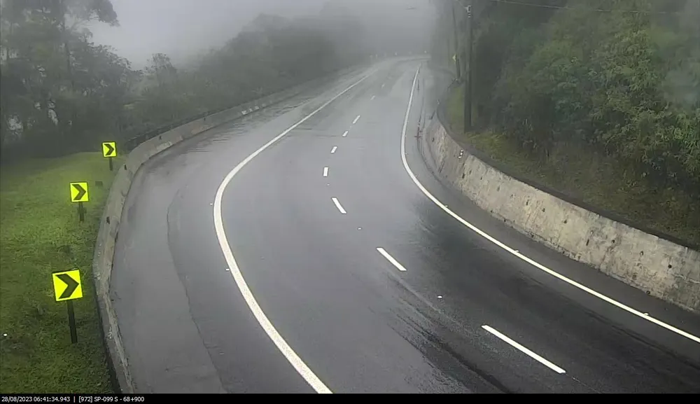 Alto volume de chuva fecha a Serra Antiga da Tamoios