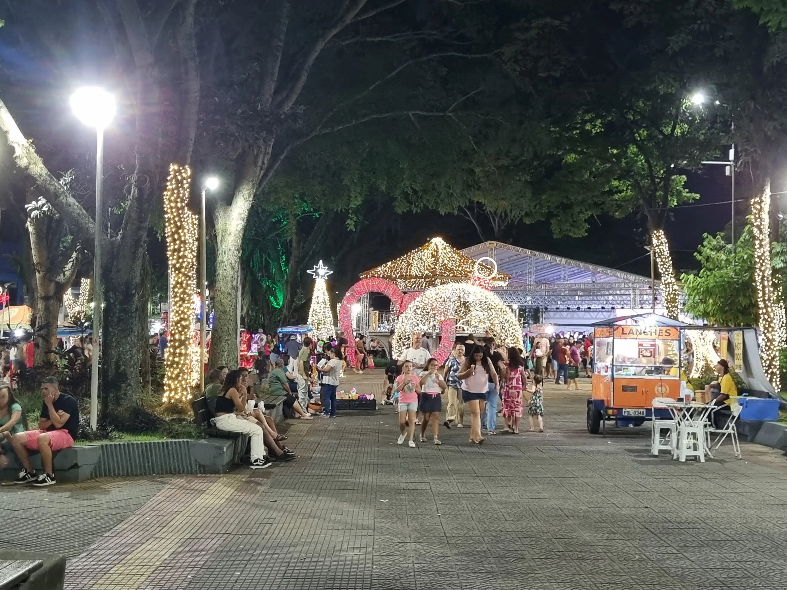 Natal 2025 em Caçapava começa oficialmente