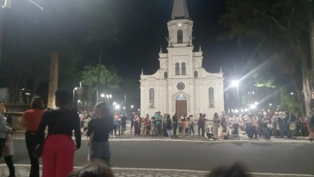Caravana de natal Coca-Cola passa por São José dos Campos, atrai multidão em Caçapava e a próxima parada é em Campos do Jordão 3 natal Coca-Cola