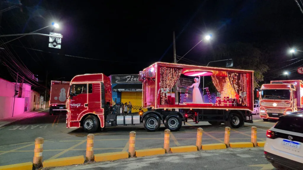 Caravana de natal Coca-Cola passa por São José dos Campos, atrai multidão em Caçapava e a próxima parada é em Campos do Jordão 5 Caravana de natal Coca