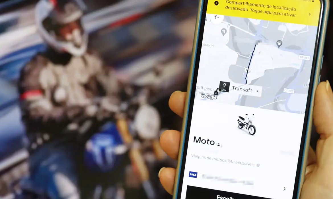 Proibição de serviço de mototáxi por app em São José dos Campos deve cair com decisão do STF
