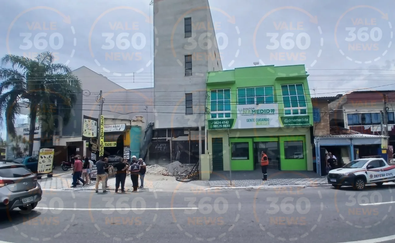 prédio que corre risco de desabar em Taubaté