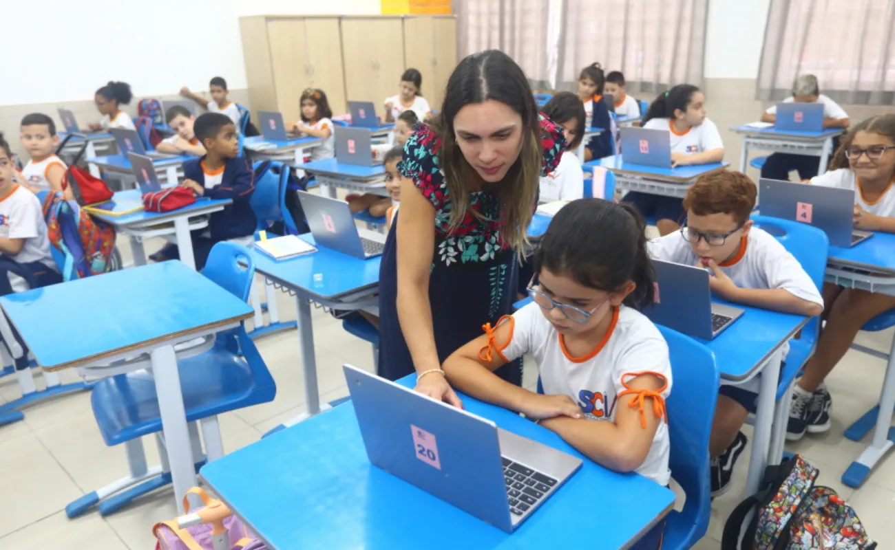 São José dos Campos abre concurso na Educação com vagas para professores. Saiba detalhes e como se inscrever