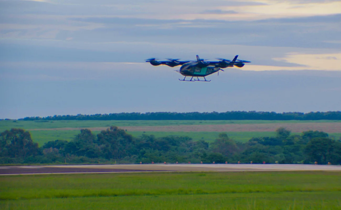 eVTOL da Eve/Embraer, “carro voador” que será produzido em Taubaté faz 1º voo e abre fase de testes