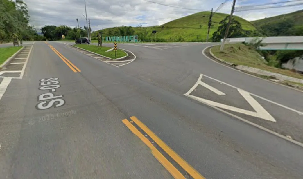 Mulher é arrebatada enquanto caminhava e estuprada por três homens no Vale do Paraíba