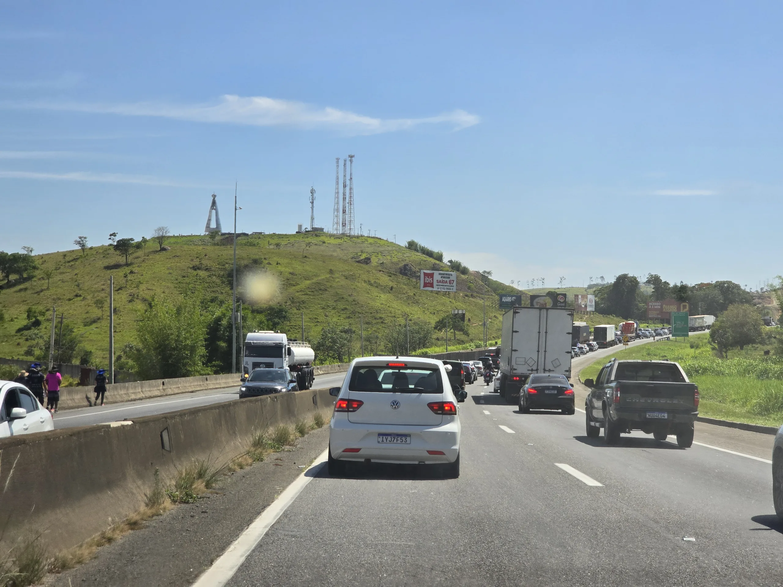 Volta do feriado de ano novo deve ser marcada por trânsito intenso nas rodovias do Vale do Paraíba