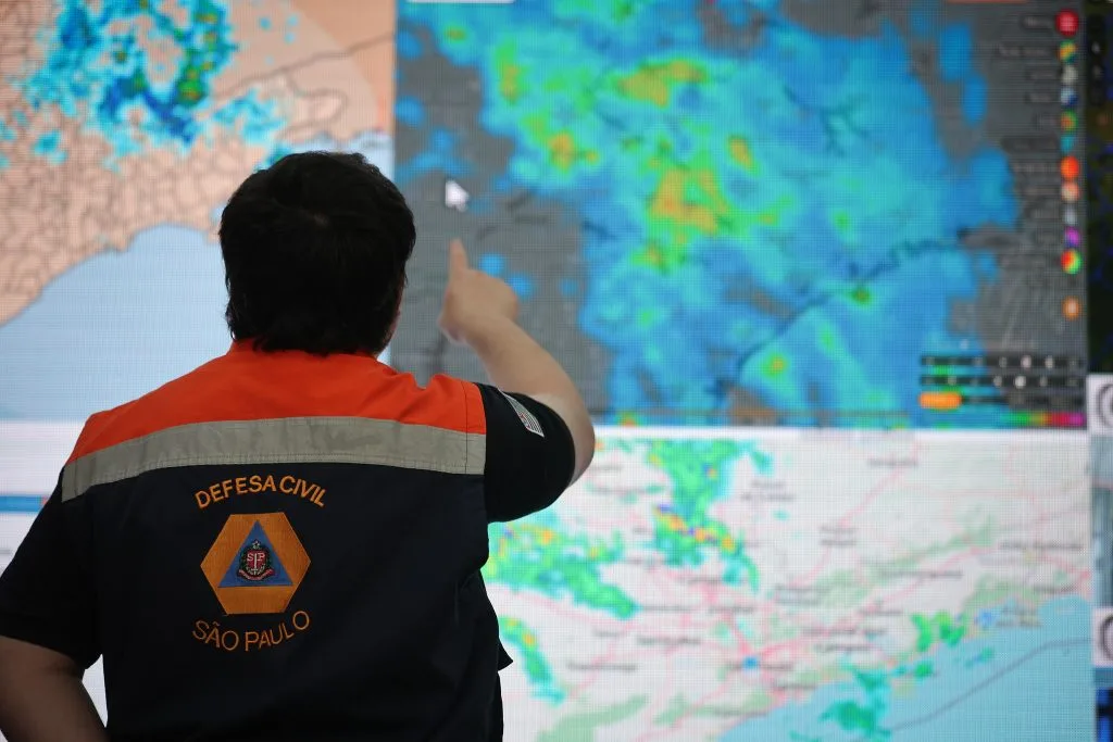 Alerta Vermelho: Chuvas persistentes elevam risco de alagamentos no Vale do Paraíba e Litoral neste fim de semana
